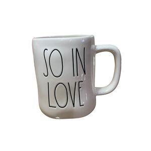 RAE DUNN SO IN LOVE VALENTINES DAY COFFEE MUG HOT CHOCOLATE TEA ETC NEW